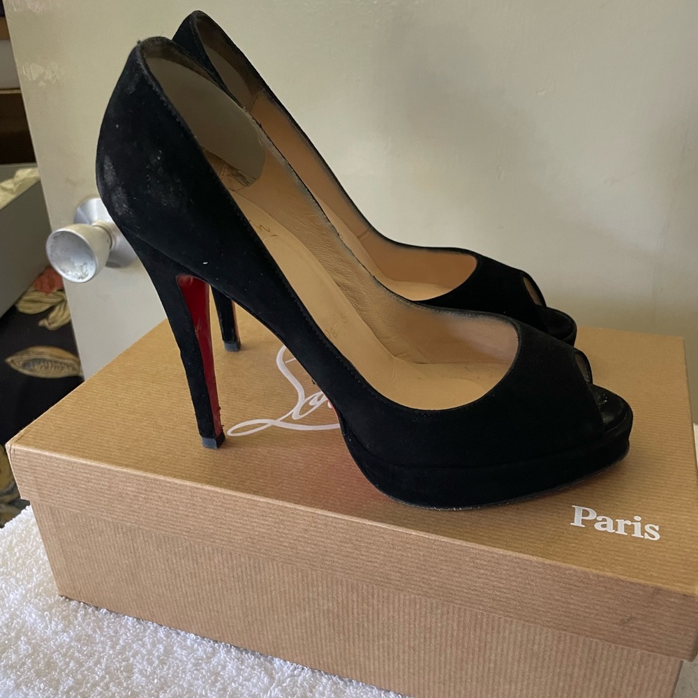 Christian Louboutin Black Suede Red Bottom Yo Yo Zappa Peep Toe Peels